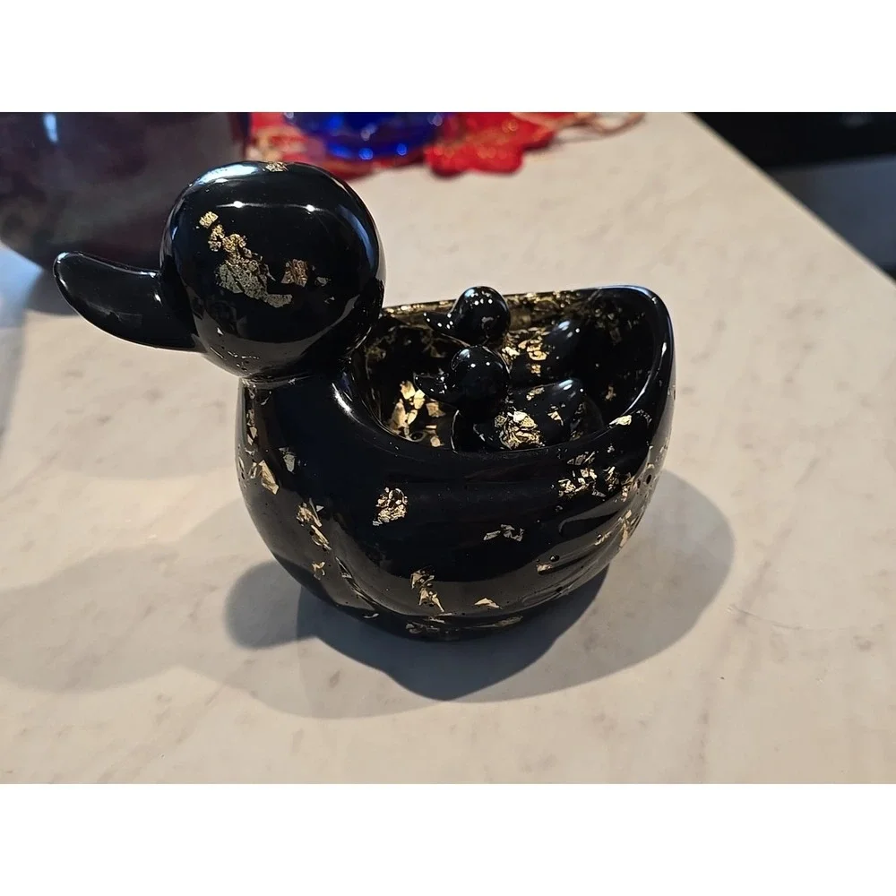 Handmade Resin Mommy Duck With Babies Black Gold Decoration Gift 673